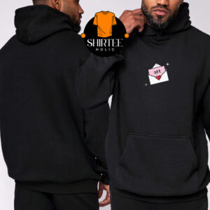 Young Miko att Letter Hoodie T-Shirt Sweater