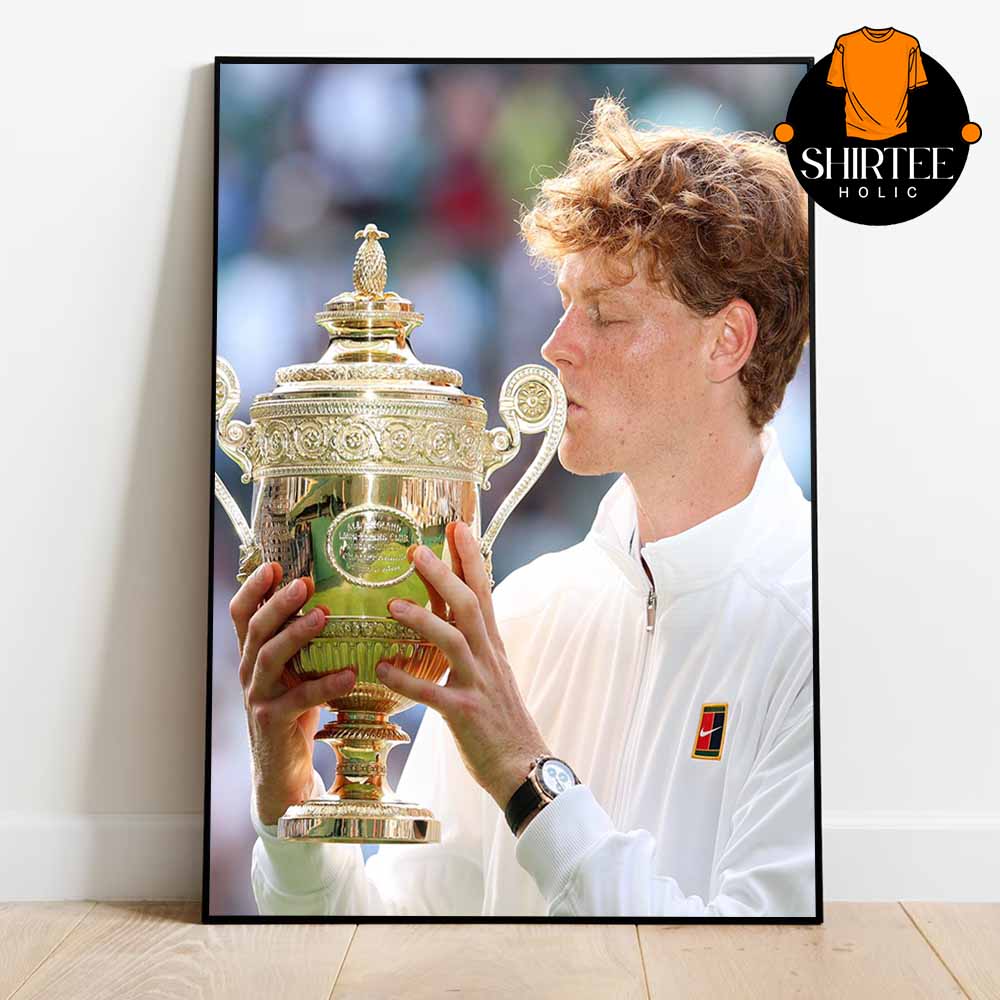 Jannik Sinner Wimbledon 2025 Champions Title Home Decor Poster Canvas Jannik Sinner Wimbledon 2025 Champions Title Home Decor Poster Canvas
